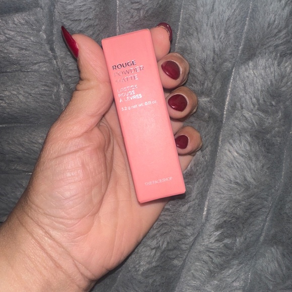 The Face Shop Rouge Powder Matte Lipstick – Nuevo - Picture 4 of 4